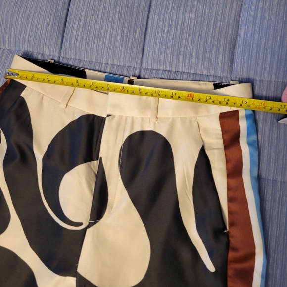 Zara Silk Printed Pants - Picture 3 of 7